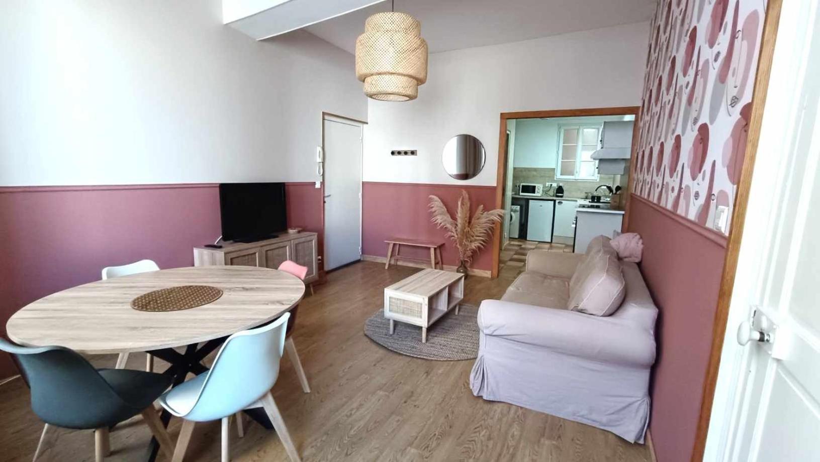 Terre De Bourgogne - Appartement Au Centre Ville D'Avallon Dış mekan fotoğraf